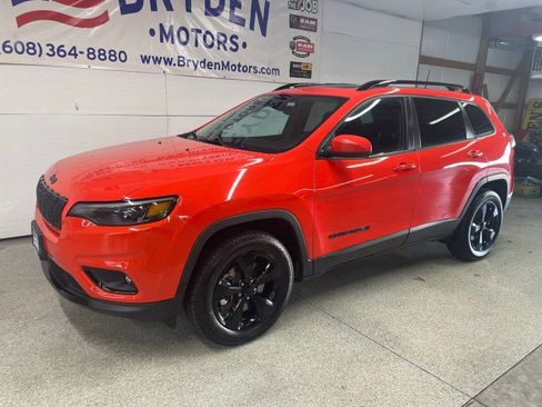 Used 2021 Jeep Cherokee Latitude Plus w/ Sun & Sound Group image 6