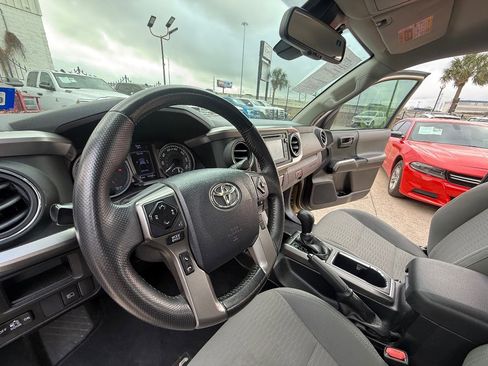 Used 2019 Toyota Tacoma SR5 image 23