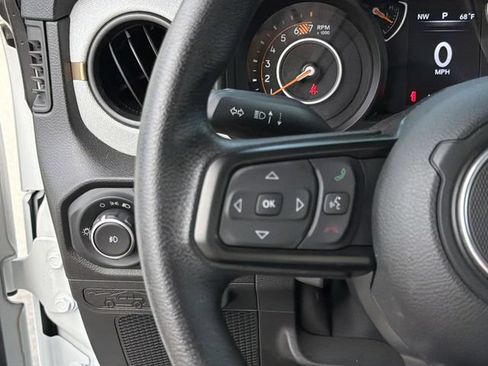 Used 2025 Jeep Wrangler Unlimited Sport AWD/4WD image 20
