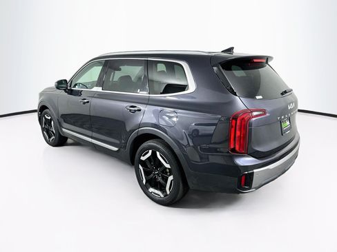 Used 2025 Kia Telluride S FWD image 5