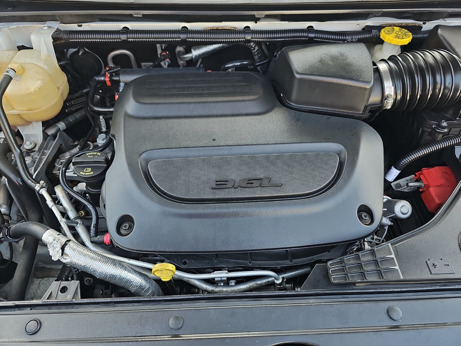 Used 2019 Chrysler Pacifica LX w/ Tire & Wheel Group FWD image 32
