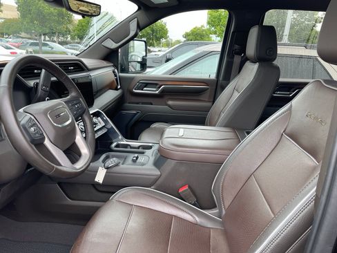 Used 2024 GMC Sierra 2500 Denali w/ Denali Reserve Package AWD/4WD image 5