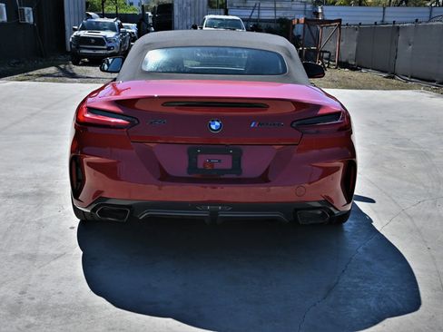 Used 2025 BMW Z4 M40i w/ Edition image 5
