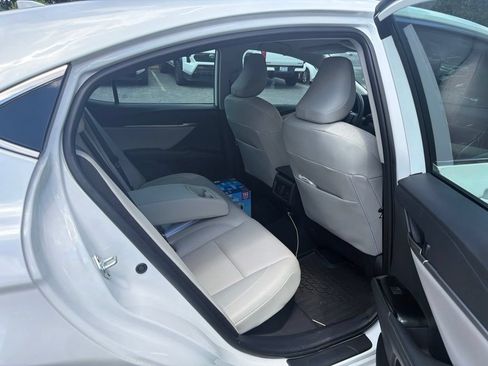 Used 2025 Toyota Camry XLE FWD image 7