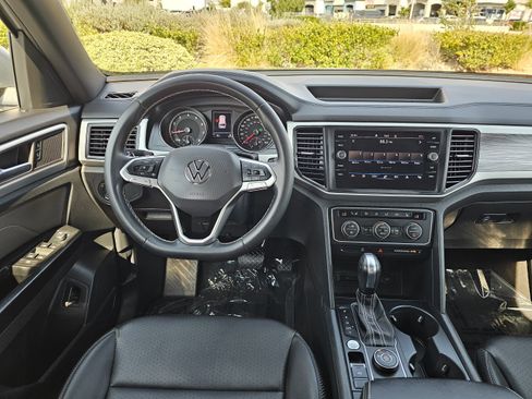Used 2021 Volkswagen Atlas Cross Sport SE w/ Panoramic Sunroof Package AWD/4WD image 23