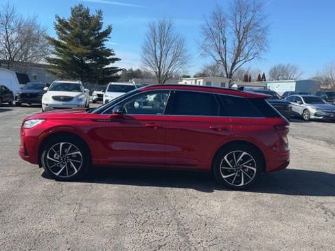 Used 2026 Lincoln Corsair Grand Touring image 6