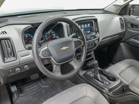 Used 2019 Chevrolet Colorado W/T w/ WT Convenience Package AWD/4WD image 14
