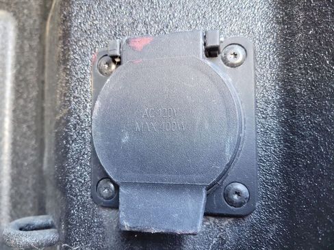 Used 2022 Chevrolet Silverado 1500 RST image 9