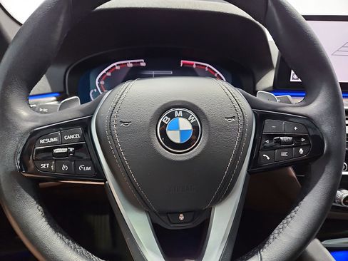 Used 2023 BMW 530i xDrive w/ Premium Package AWD/4WD image 21