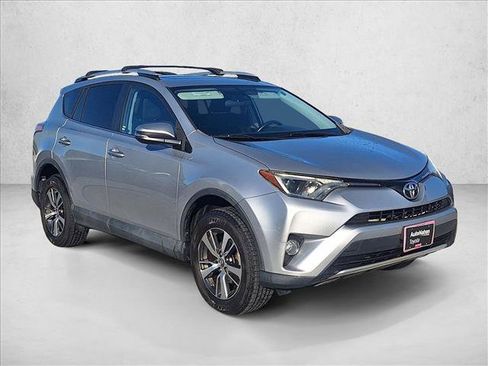 Used 2016 Toyota RAV4 XLE image 3