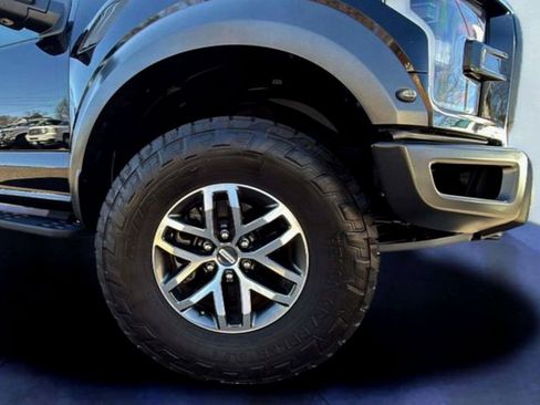 Used 2018 Ford F150 Raptor w/ Equipment Group 801A Mid image 22