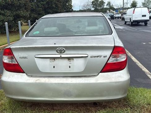 Used 2002 Toyota Camry FWD image 8