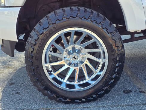 Used 2017 Ford F250 Lariat w/ Lariat Ultimate Package image 40