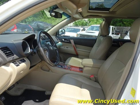 Used 2010 Toyota Highlander Limited AWD/4WD image 11