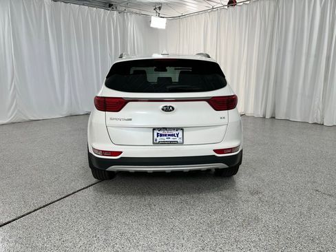 Used 2019 Kia Sportage EX w/ EX Sport Appearance Package AWD/4WD image 4