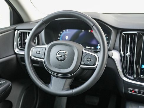 Used 2024 Volvo S60 B5 Core image 14