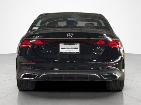 New 2027 Mercedes-Benz E 450 4MATIC Sedan image 4