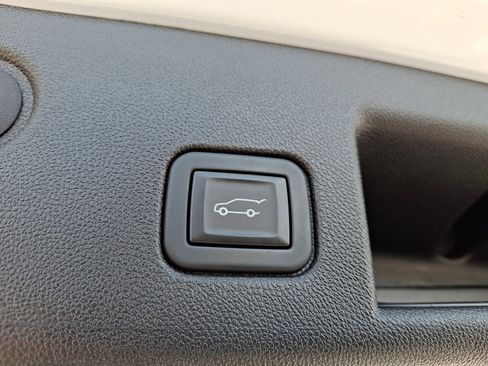 Certified 2023 Chevrolet Equinox LT AWD/4WD image 29