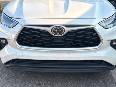 Certified 2021 Toyota Highlander XLE