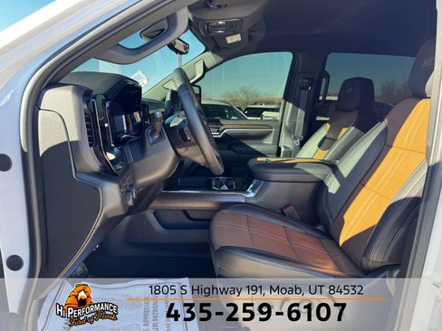 Used 2025 Chevrolet Silverado 3500 High Country w/ Technology Package image 16