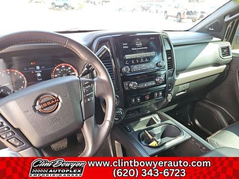 Used 2023 Nissan Titan PRO-4X w/ Pro-4x Convenience Package image 11