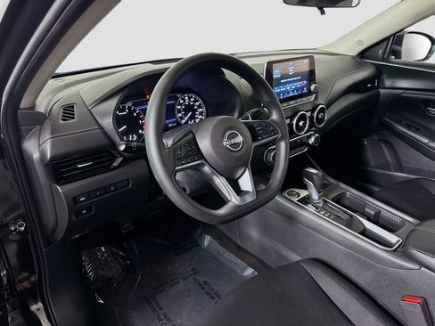 Used 2025 Nissan Sentra SV image 23