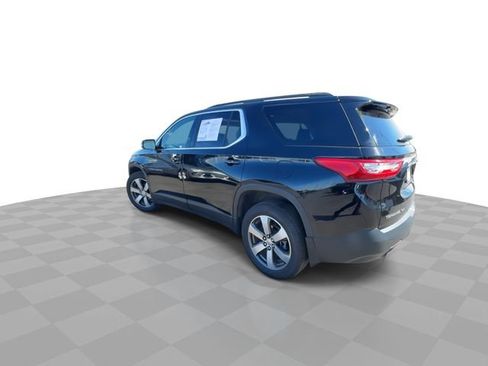 Used 2020 Chevrolet Traverse LT w/ LT Premium Package image 6