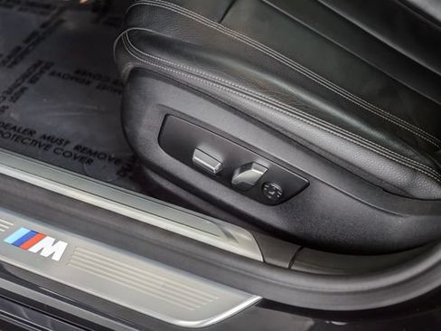 Used 2019 BMW 740i w/ M Sport Package RWD image 40