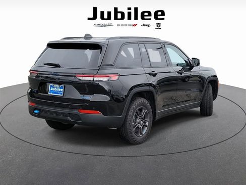 New 2025 Jeep Grand Cherokee Trailhawk AWD/4WD image 5