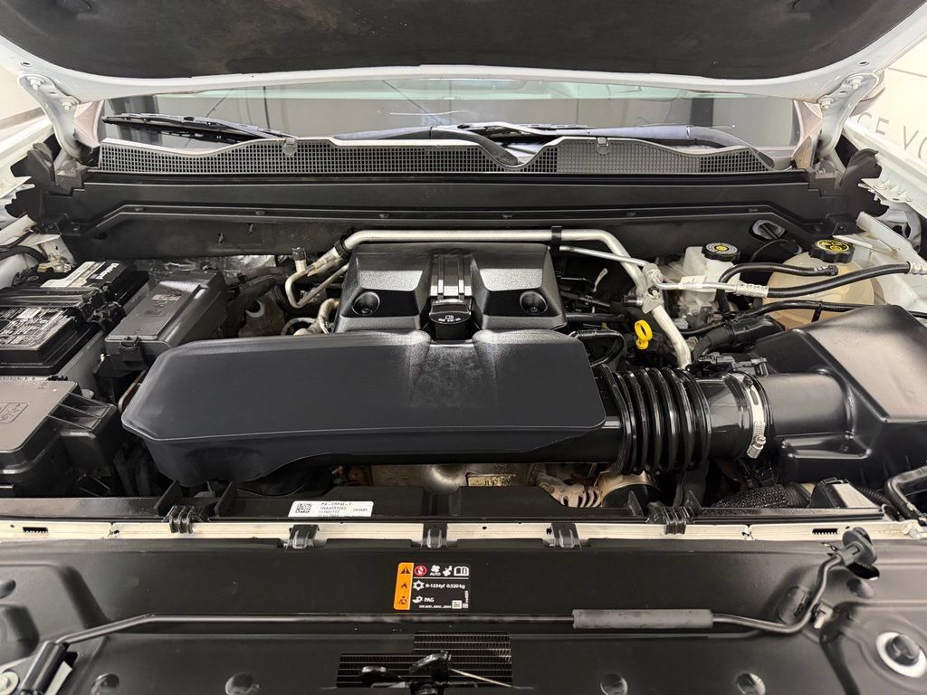 Used 2023 Chevrolet Colorado LT w/ LT Convenience Package II AWD/4WD image 7