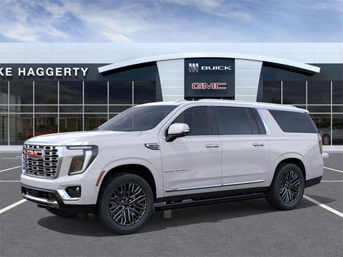 New 2025 GMC Yukon XL Denali w/ Denali Reserve Package image 2