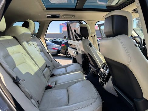 Used 2019 Land Rover Range Rover HSE AWD/4WD image 15