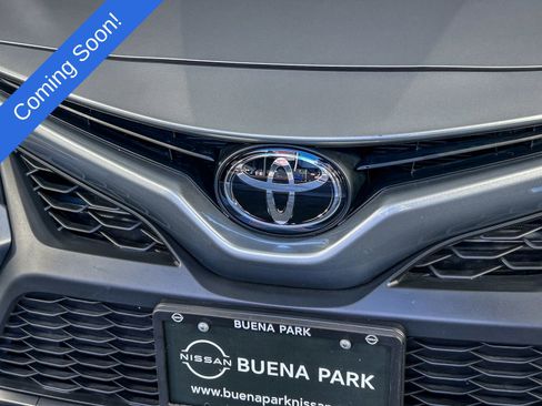 Used 2023 Toyota Camry SE image 5