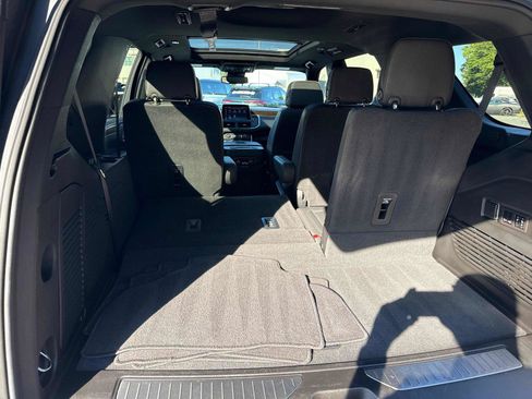 Used 2023 Chevrolet Tahoe Premier w/ Max Trailering Package AWD/4WD image 32