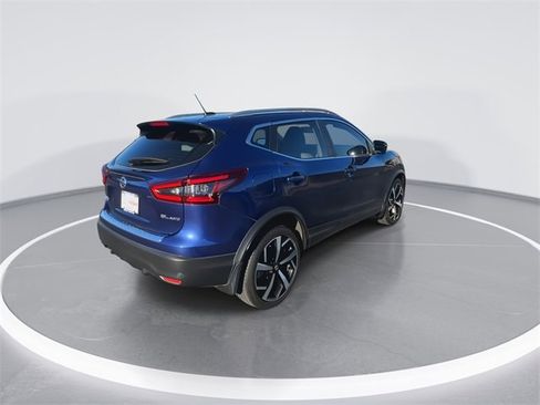 Certified 2022 Nissan Rogue Sport SL w/ Premium Package image 9