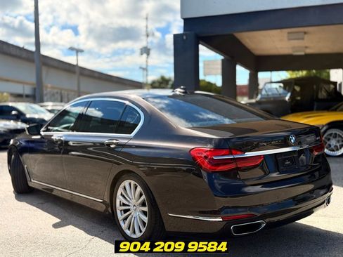 Used 2017 BMW 740i RWD image 7