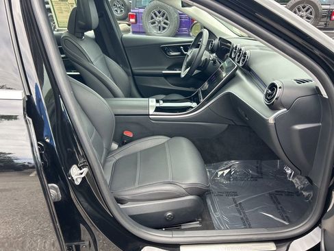 Used 2025 Mercedes-Benz C 300 Sedan image 21