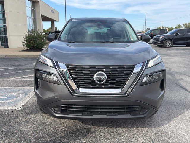Used 2021 Nissan Rogue S FWD image 2