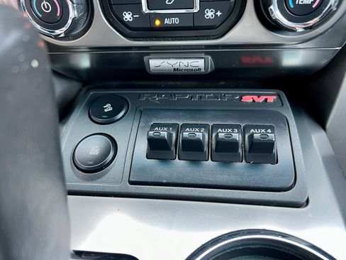 Used 2013 Ford F150 Raptor w/ Luxury Equipment Group AWD/4WD image 16