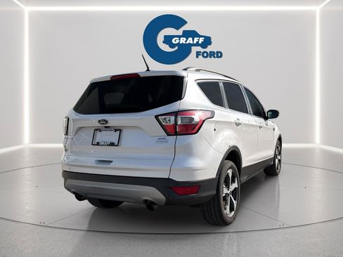 Used 2018 Ford Escape SEL w/ Ford Safe & Smart Package FWD image 9