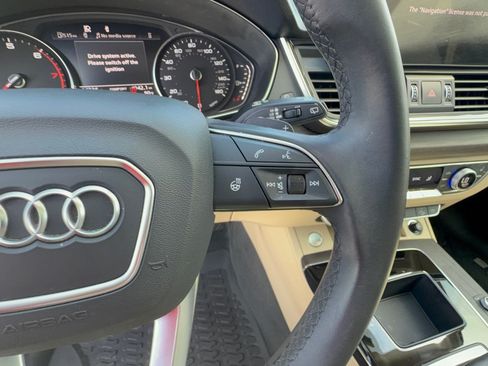 Certified 2023 Audi Q5 2.0T Premium w/ Convenience Package AWD/4WD image 19