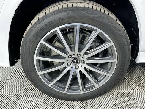 New 2026 Mercedes-Benz GLS 450 4MATIC image 34