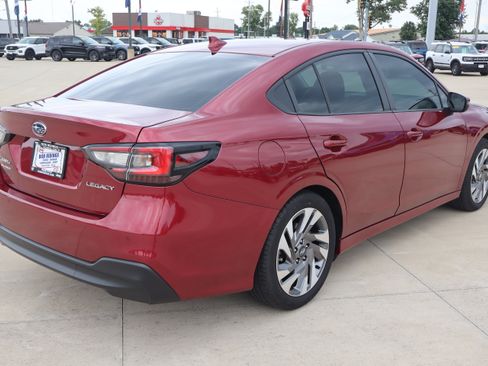 Used 2025 Subaru Legacy Limited AWD/4WD image 5