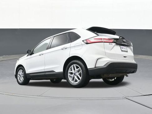 Used 2021 Ford Edge SE image 45