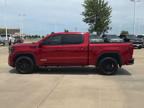 Used 2024 GMC Sierra 1500 Elevation w/ LPO, Elevation Black Package RWD image 9