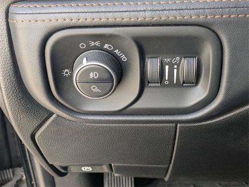 Used 2019 RAM 2500 Limited image 22