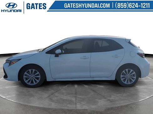 Used 2025 Toyota Corolla SE FWD image 6