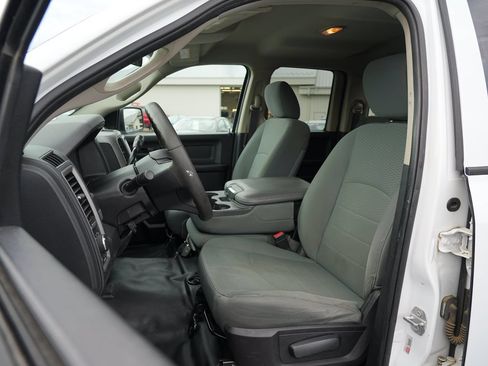 Used 2016 RAM 1500 Tradesman w/ Popular Equipment Group AWD/4WD image 12
