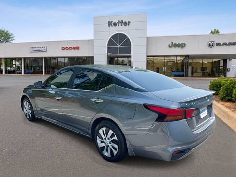 Used 2020 Nissan Altima 2.5 S FWD image 4