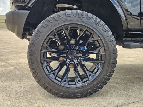 Used 2023 Ford Bronco Outer Banks image 11